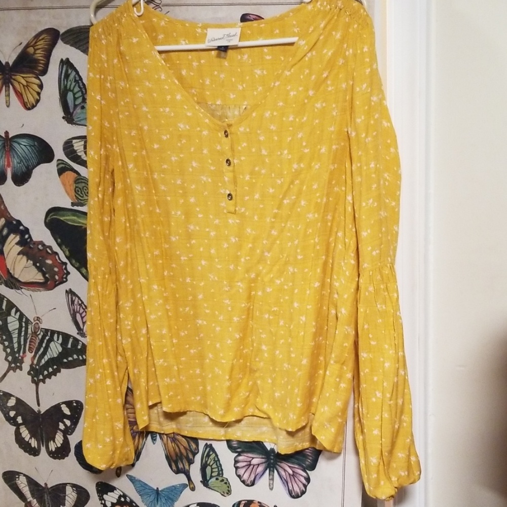 Universal Thread Top - Picture 1 of 2